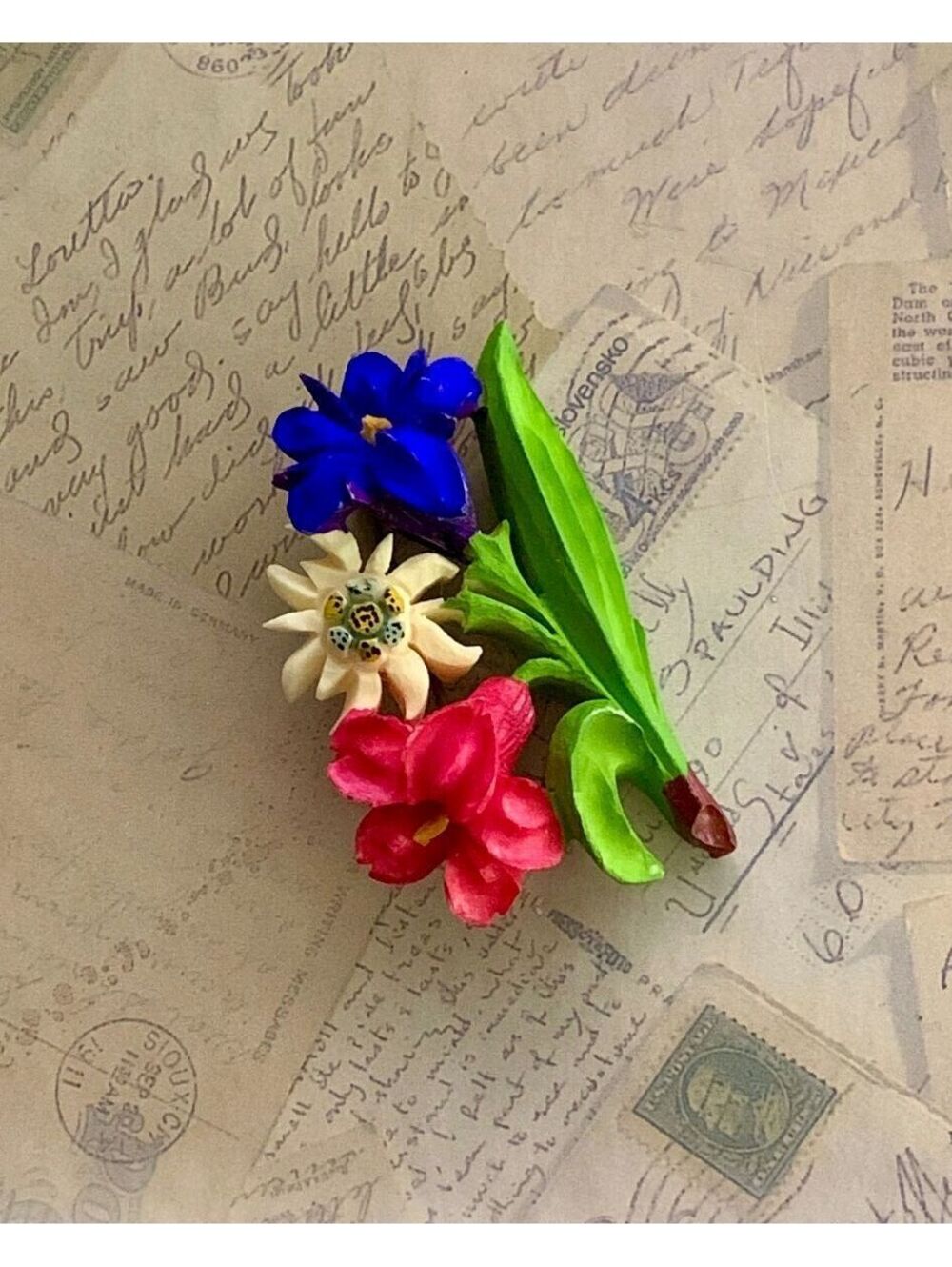 Vintage Carved Alpine Tyrolean Flower Bouquet Celluloid Figural Brooch Pin